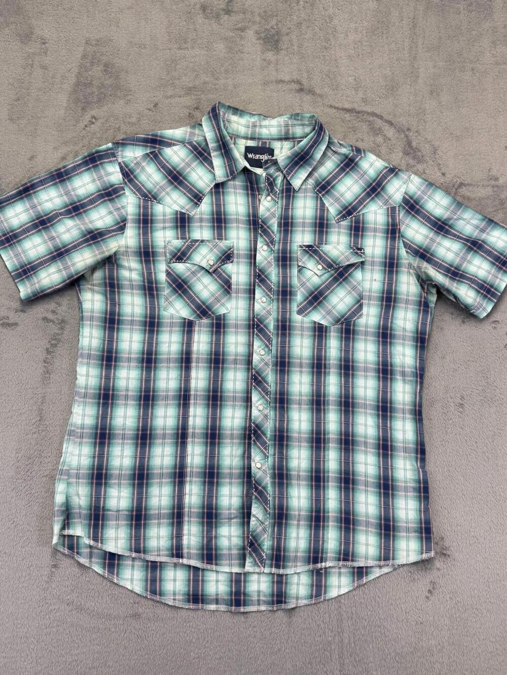 Wrangler Men's Plaid Westren Style Short Sleeve Shirt